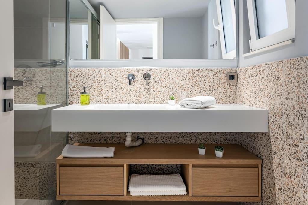 Calm Home Διαμέρισμα Κέντρο Ηρακλείου 이라클리온 외부 사진